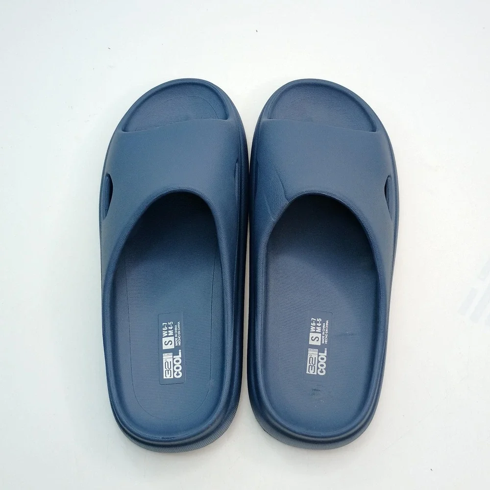 32 Degrees Cool Cushion Slides Women Size 6-7 Navy Blue Comfort Sandals